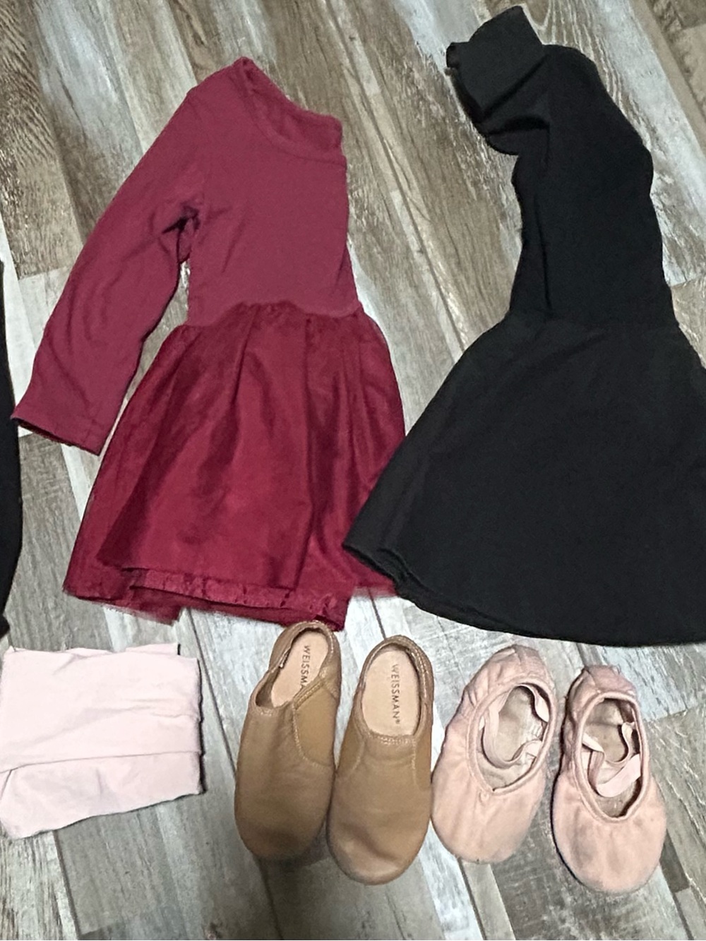 Toddler girl dance lot